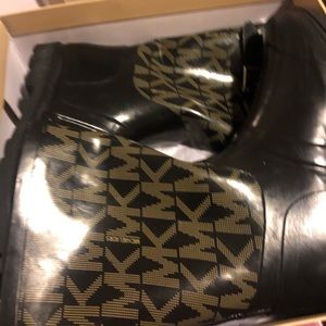 Mk rain boots
